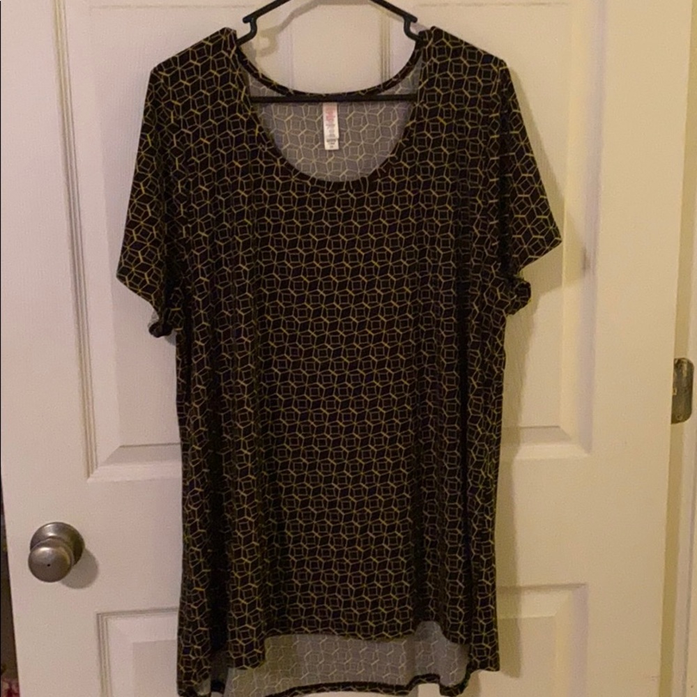 LulaRoe simply Comfortable Top